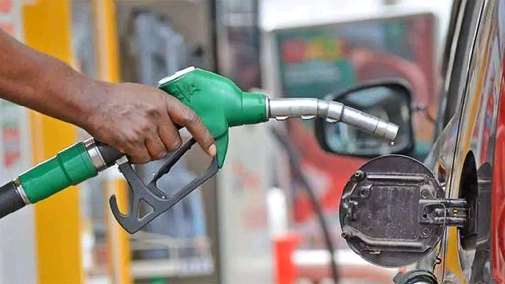 Dangote Raises Petrol to N1,275, Diesel Hits N1,950 Amid Rising Oil Prices
