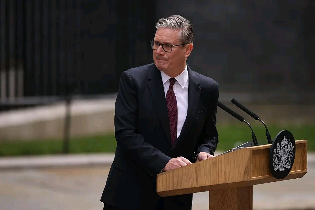 Keir Starmer Resigns as UK Prime Minister Amid Labour Crisis