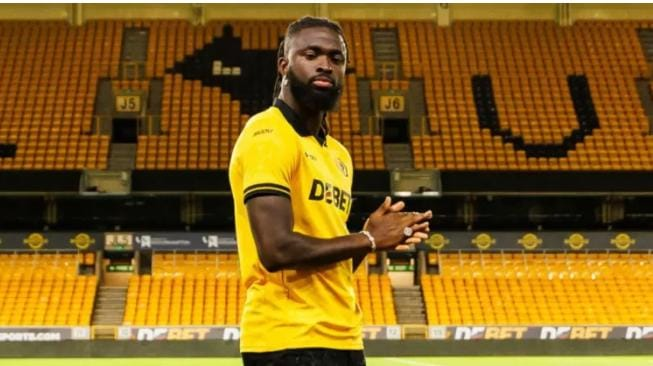 Wolves Striker Tolu Arokodare Devastated by Racist Abuse After Missed Penalty, Says Coach Rob Edwards