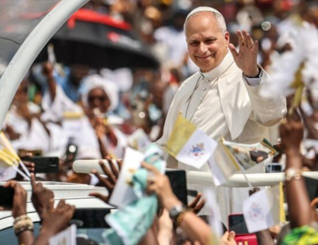 Pope Leo XIV Arrives in Barcelona to Bless Sagrada Familia’s Tower as World’s Tallest Church