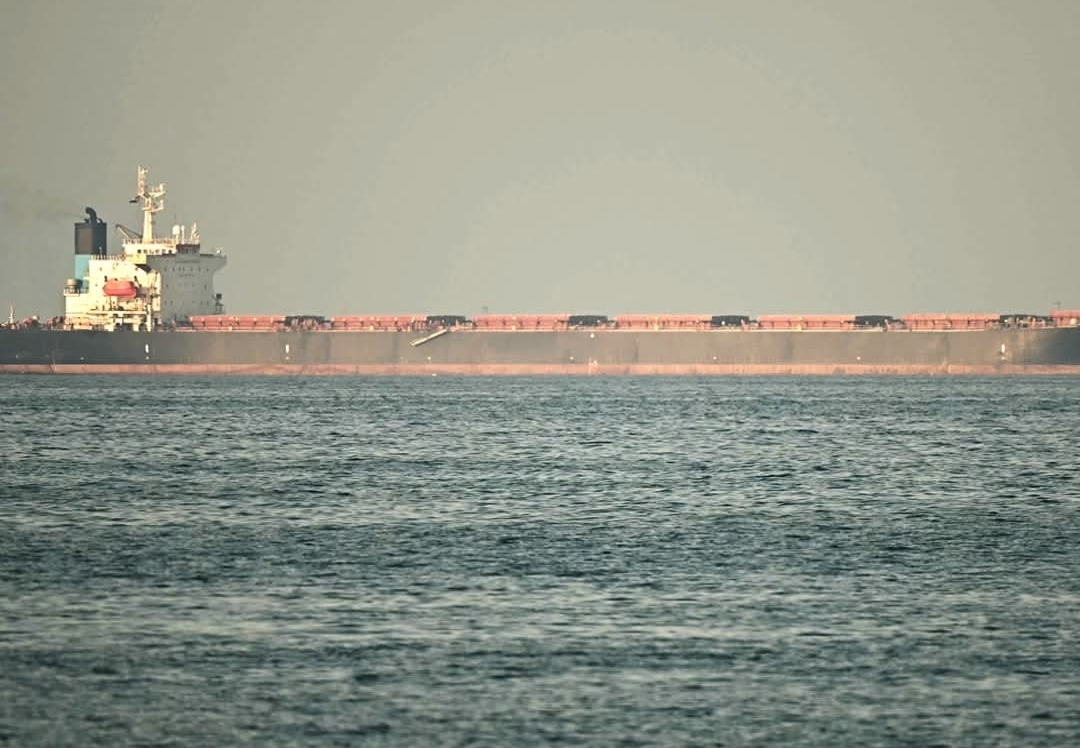 Iran Reimposes Strait of Hormuz Control, Accuses US of ‘Sea Robbery’ Amid Rising Tensions