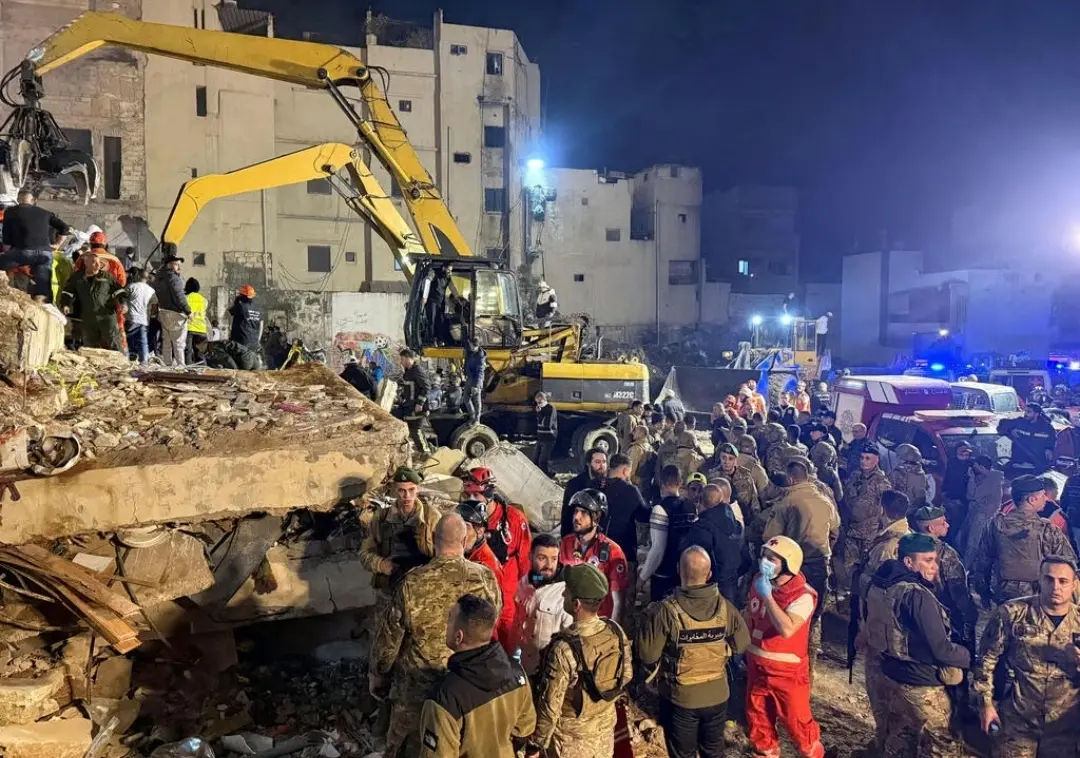 Nine Dead, Several Missing as Building Collapses in Northern Lebanon